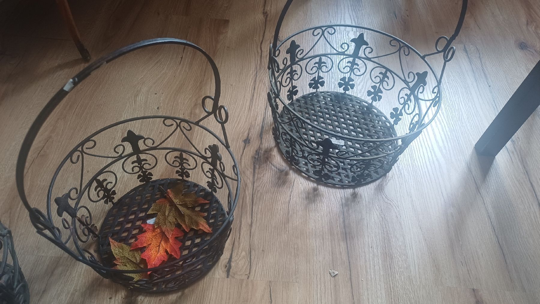Altro per la casa: 3 Blumenkörbe aus Metall  – Usato da Flawil venduto da Pinkmalibu 3
