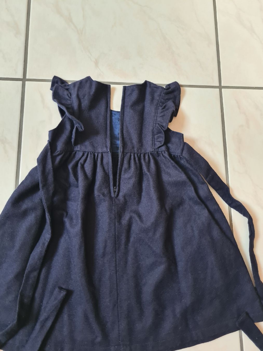 Vestiti & Gonne: Süsses Mädchenkleid Gr.92 dunkelblau – Usato da Ebikon venduto da Songbird85 3