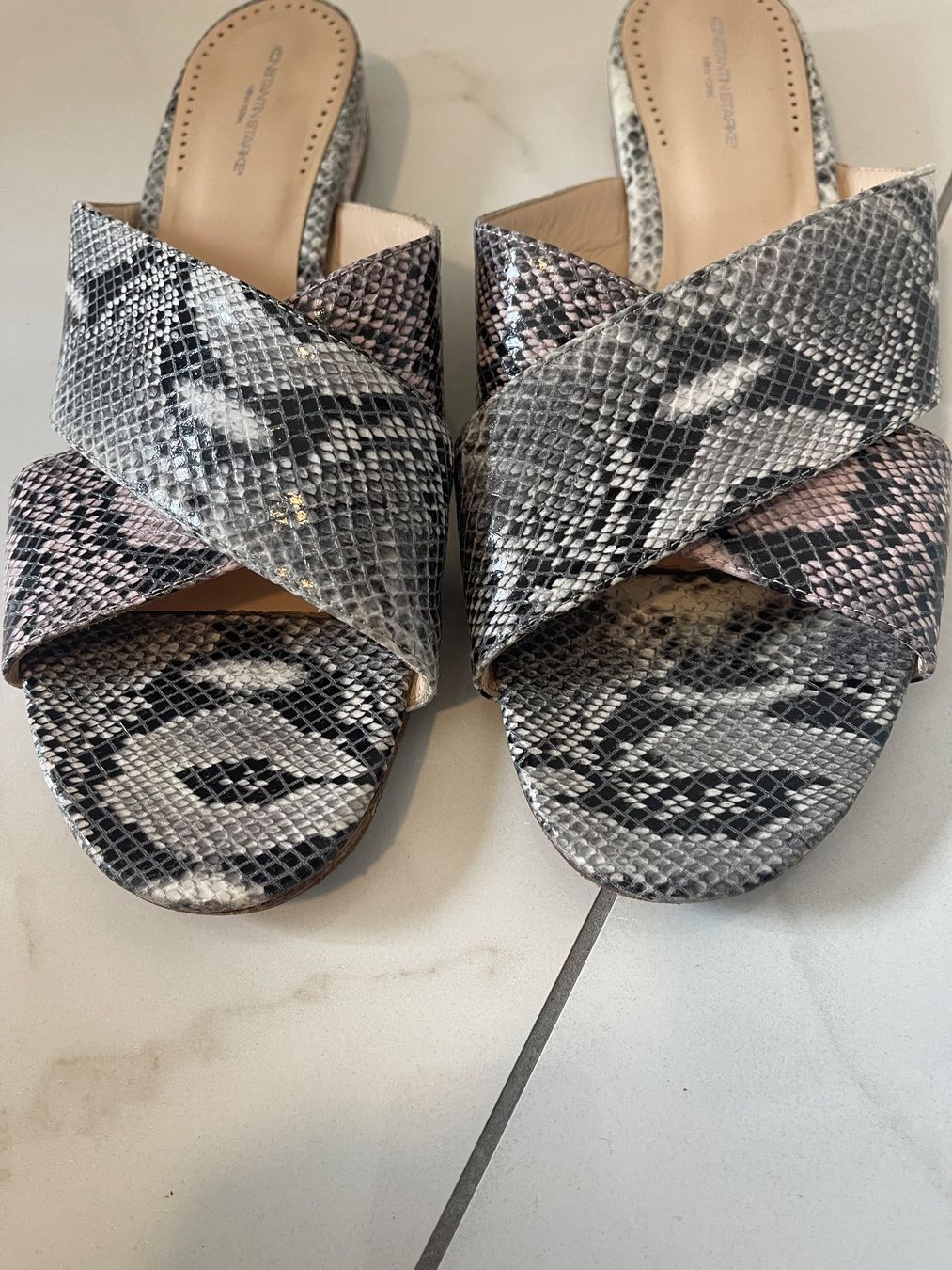Scarpe da donna: Pantolette in Schlangenoptik in Grösse 43 – Usato da Zizers venduto da sarah_1987 3