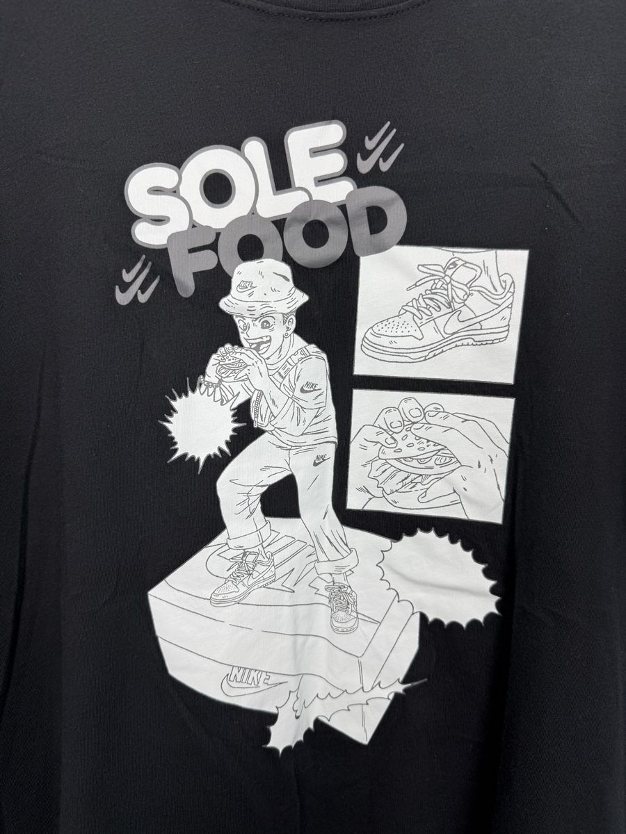 Nike T-shirts: Nike solefood tee – D'occasion à Lausanne par Unehistoiredesapes 1
