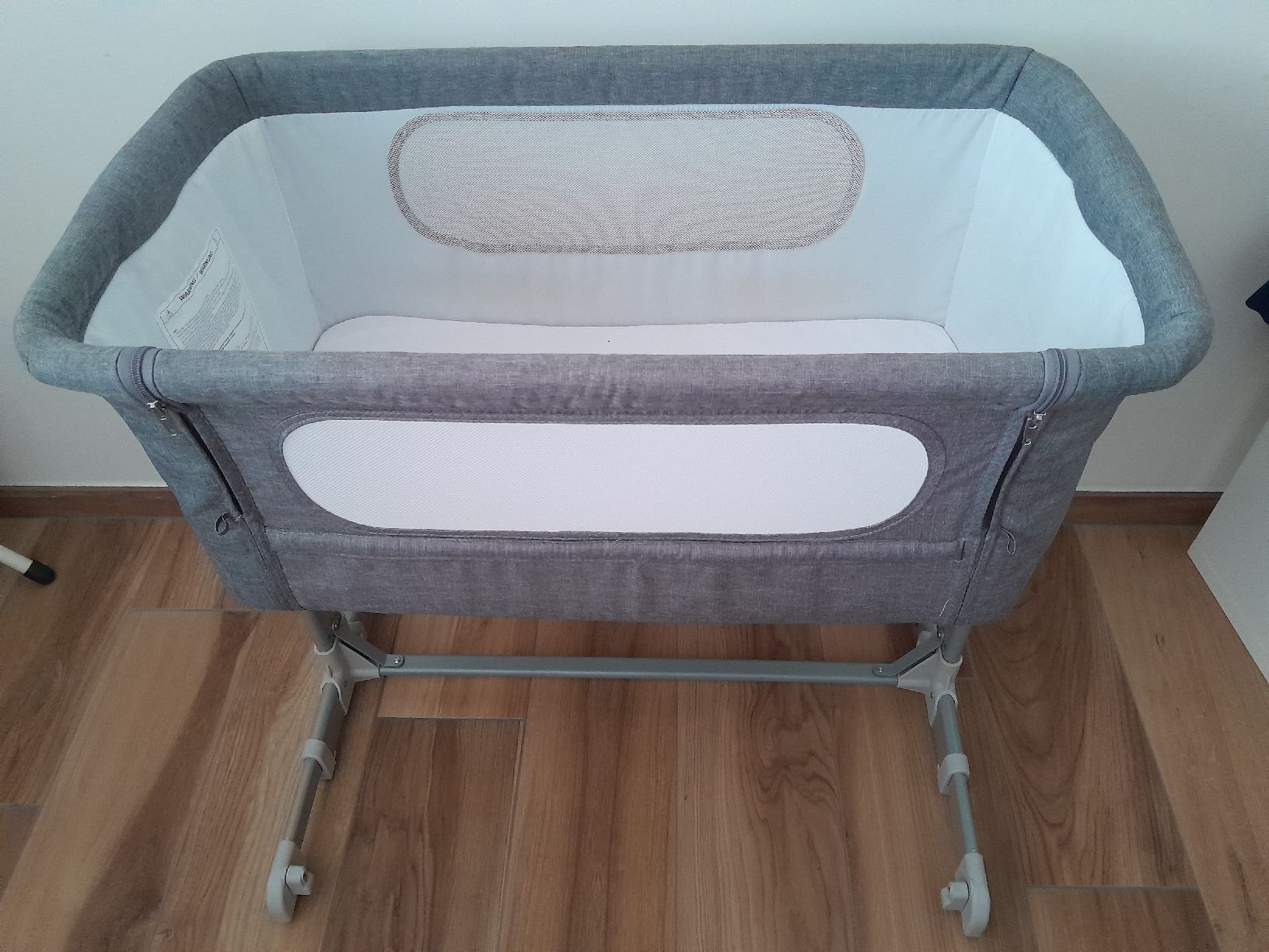 Letti: Baby Beistellbett Grau – Usato da Walde AG venduto da tra_7vrt