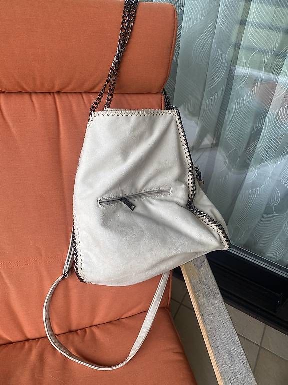 Borse da donna: Borsa camosciata bianco panna – Usato da Cadro venduto da Laluli02 1