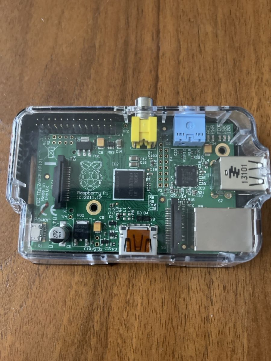 Raspberry Pi PC: Raspberry Pi P1 mit Adafruit Gehaeuse – Usato da Unterkulm venduto da AnoliOccasion