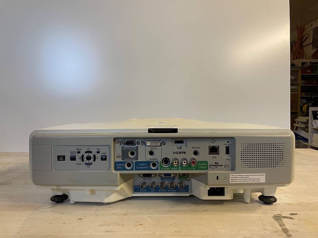 Epson Proiettori: Epson EB-G5750WU Installationsbeamer 963 h – Usato da Allschwil venduto da joe_gql9 1