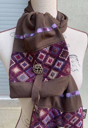 Superbe écharpe GANTEB'S jersey 22%viscose broderie brocard
