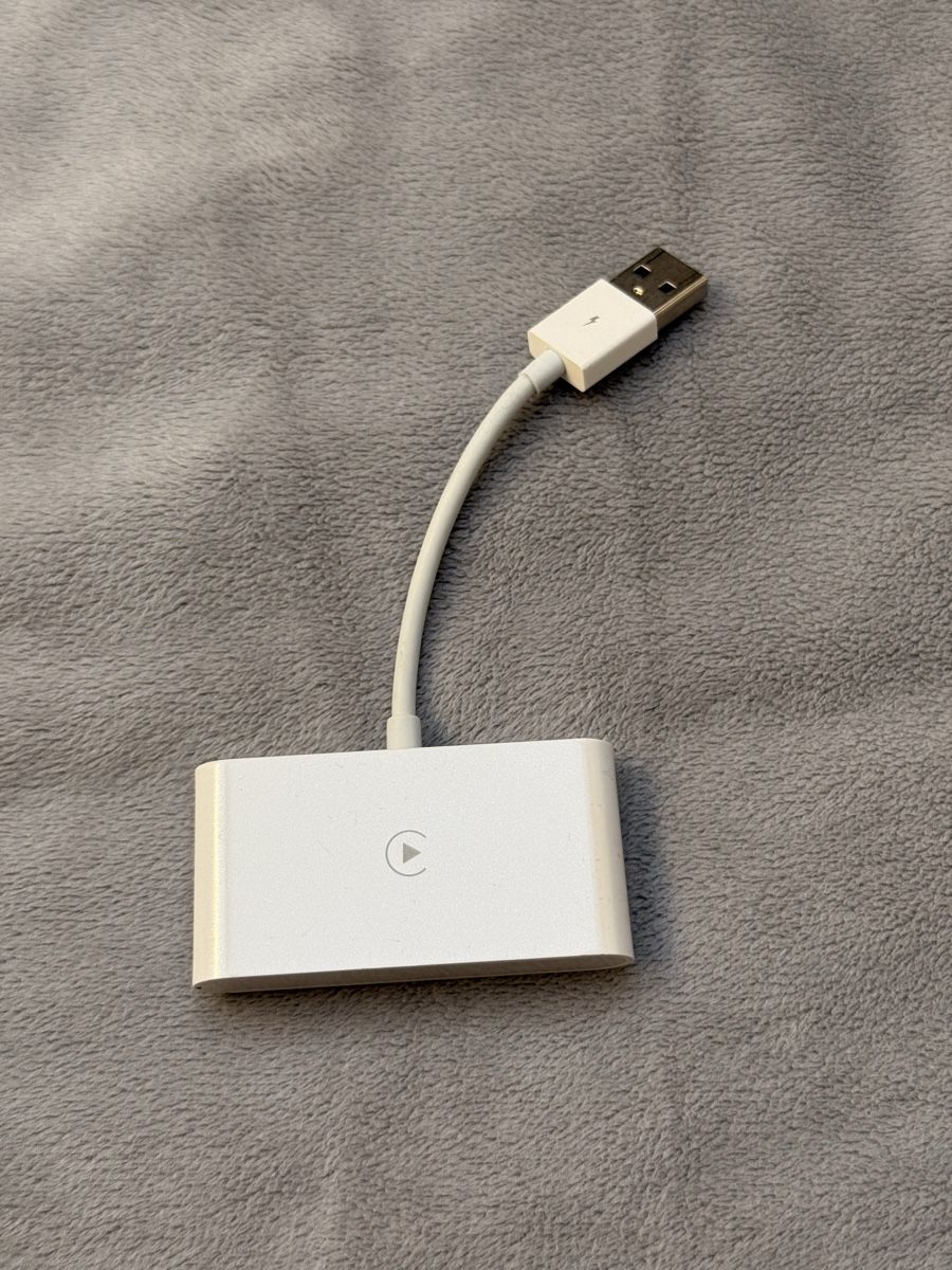 Lettore multimediale & Streamer: Apple CarPlay Adapter / USB / voll funktionsfähig – Usato da Gersau venduto da Juliqn