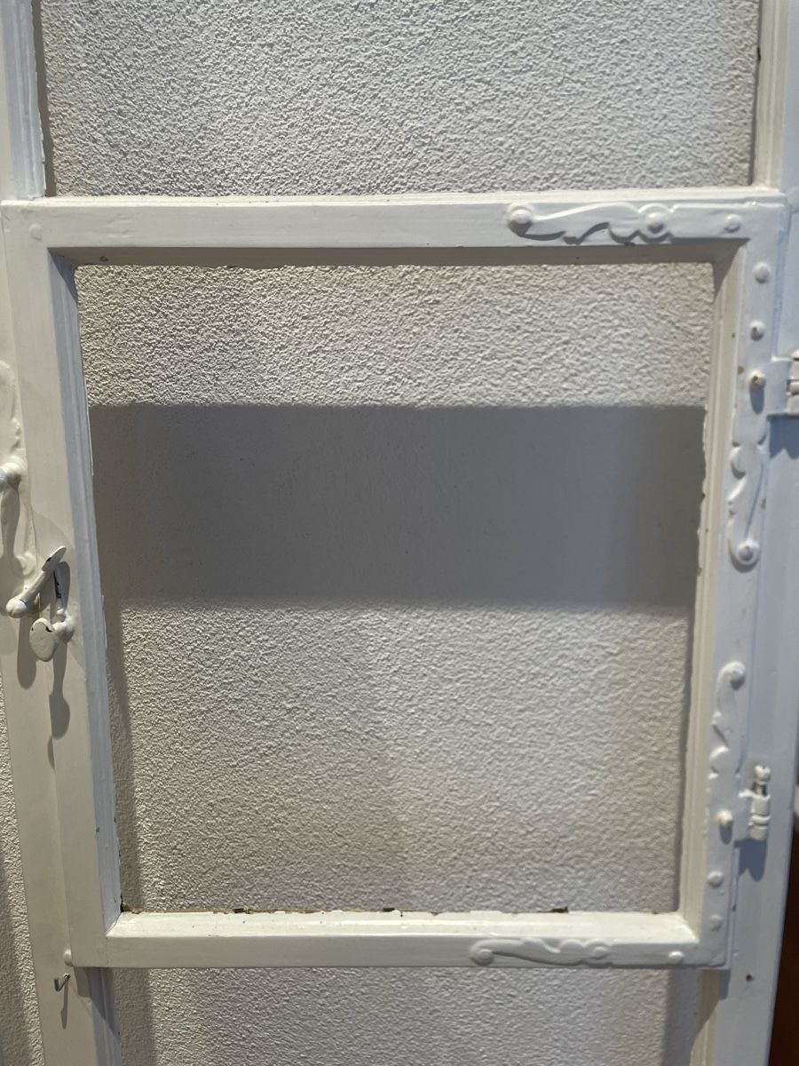 Alle Dekorationen: Zwei Fensterrahmen weiss – Gebraucht aus Bassersdorf von eve_9l6k 2