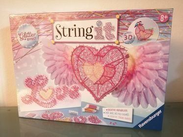 Spielzeuge: Bastelset String it Maxi: 3D-Heart – Neu und originalverpackt aus Bäch SZ von Swissy46