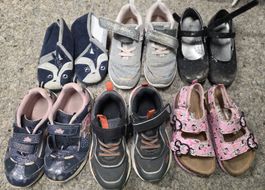 6 paar Kinderschuhe - Grösse 26-29