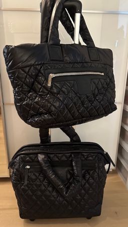 Chanel travel set - rolling trolly + tote bag