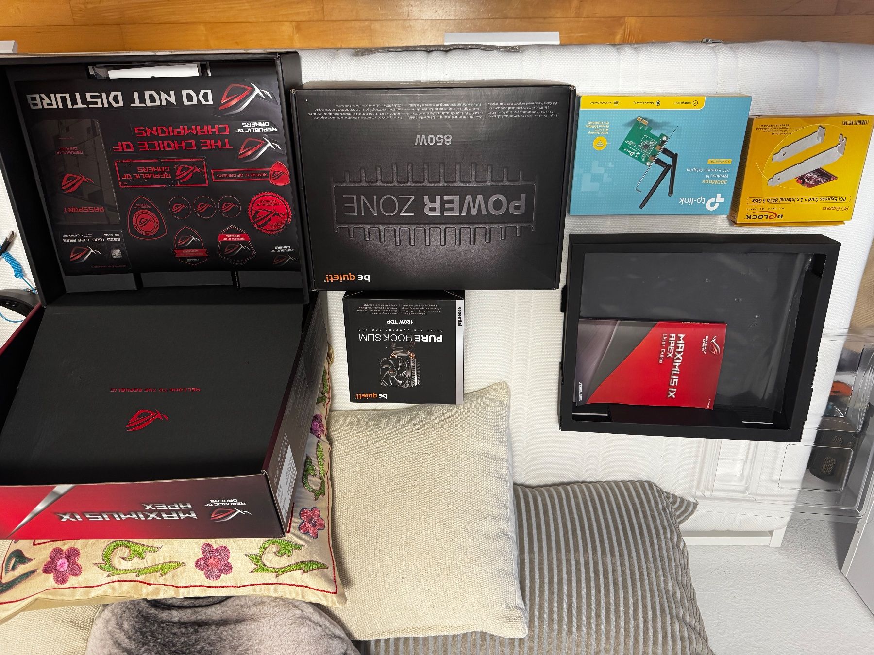 Intel PCs: Old gaming PC without Video Card – Gebraucht aus Zug von  5