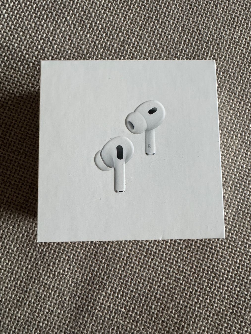 Apple Cuffie: AirPods Pro 2nd gen – Usato da Chur venduto da snow_white_blue