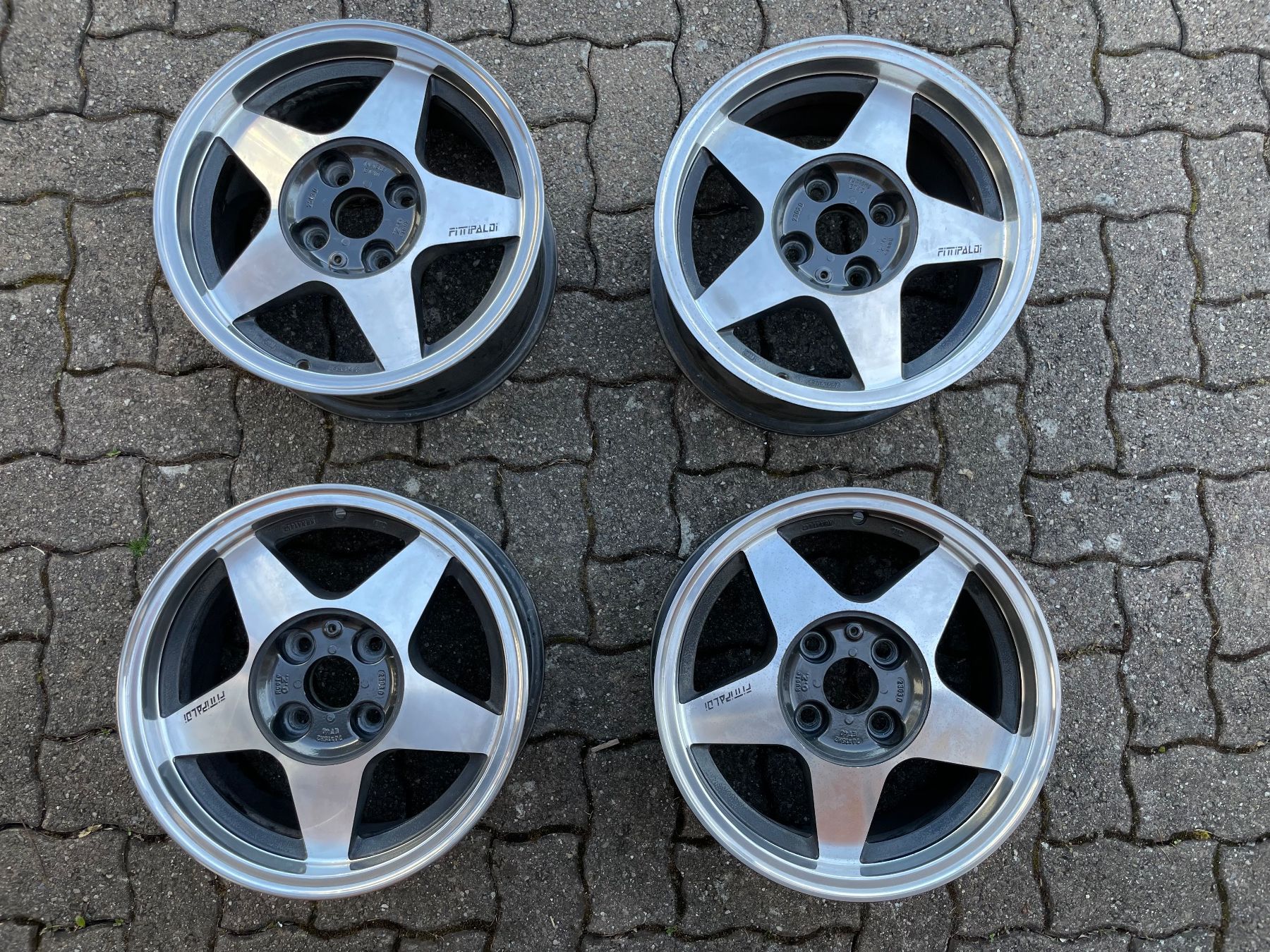 OZ Racing Cerchioni: OZ Felgen 15" passend zu Audi 80 / 100 – Usato da Belp venduto da Detailfreak