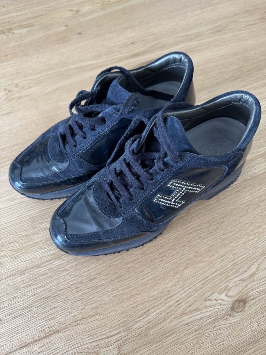 Hogan Scarpe da donna: Baskets Hogan vernies bleu marine – Usato da Puplinge venduto da Cechth