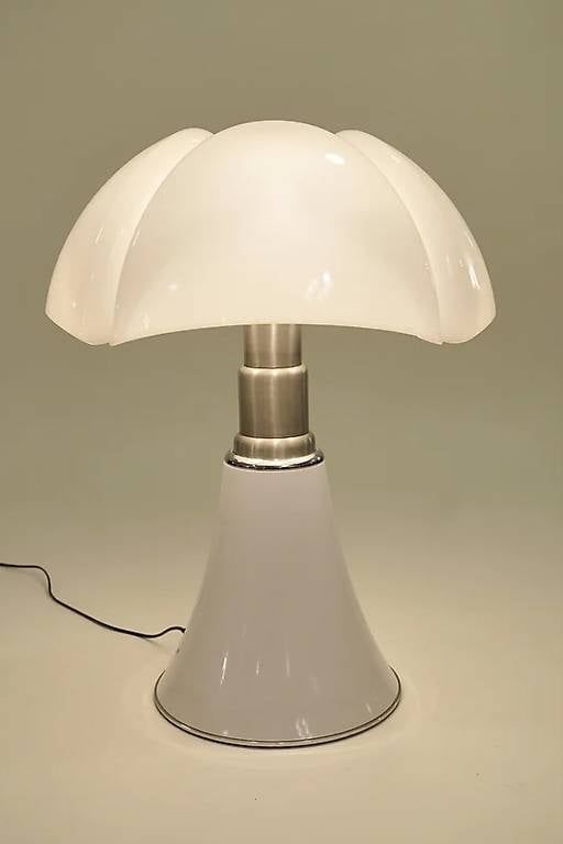 Lampade: Gae Aulenti Pipistrello Leuchte – Usato da Zürich venduto da IndividumCH