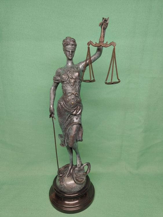 Justitia Figur 33 Cm Göttin Der Gerechtigkeit Statue Mit Waage
