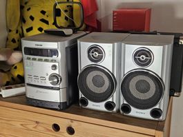 Système Hi-Fi Sony CMT-HPZ7 avec enceintes et télécommande