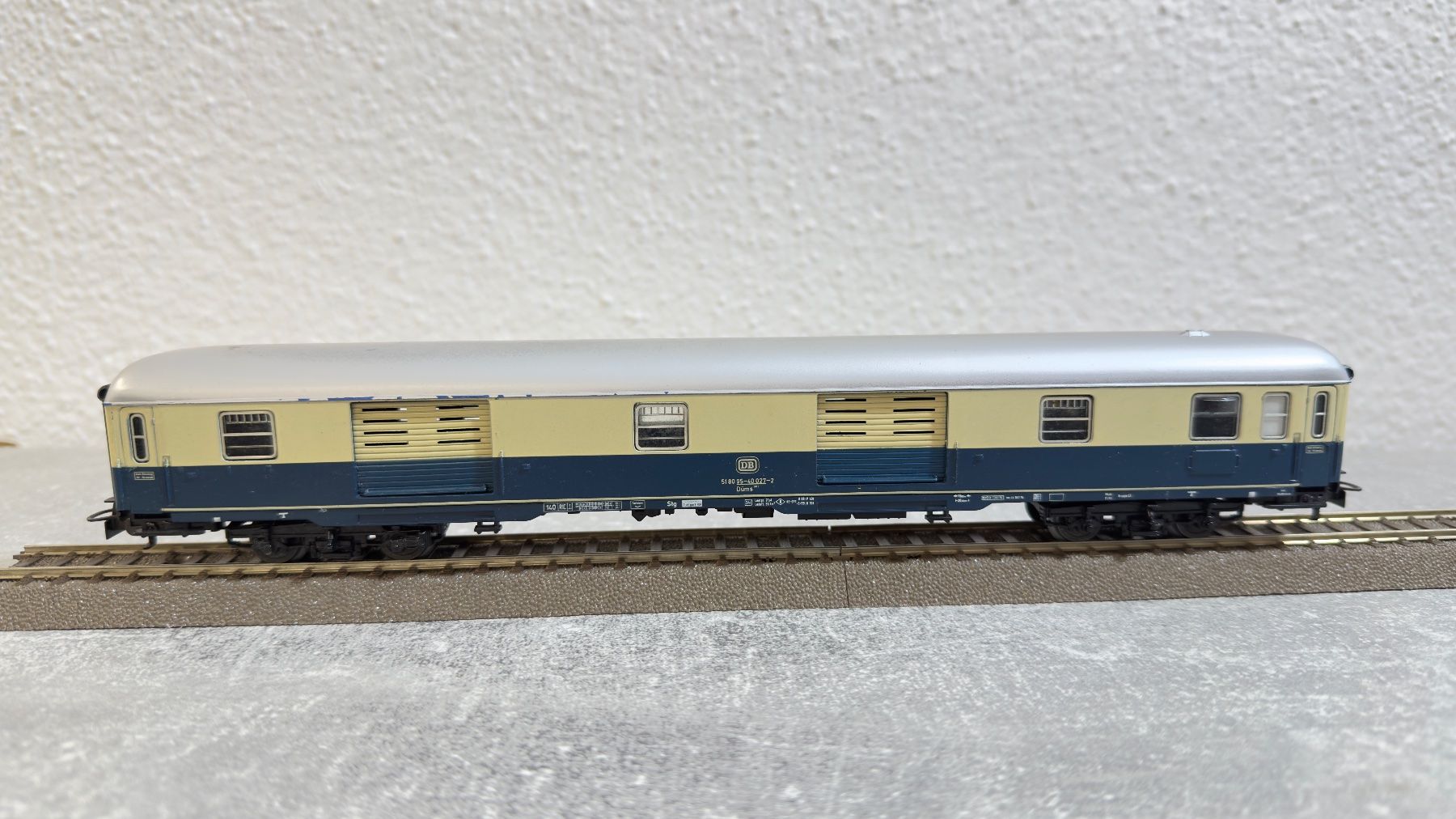 Märklin Modelleisenbahnen: Märklin DB Gepäckwagen H0 / AC – Gebraucht aus Schlieren von rat_lq6b 2