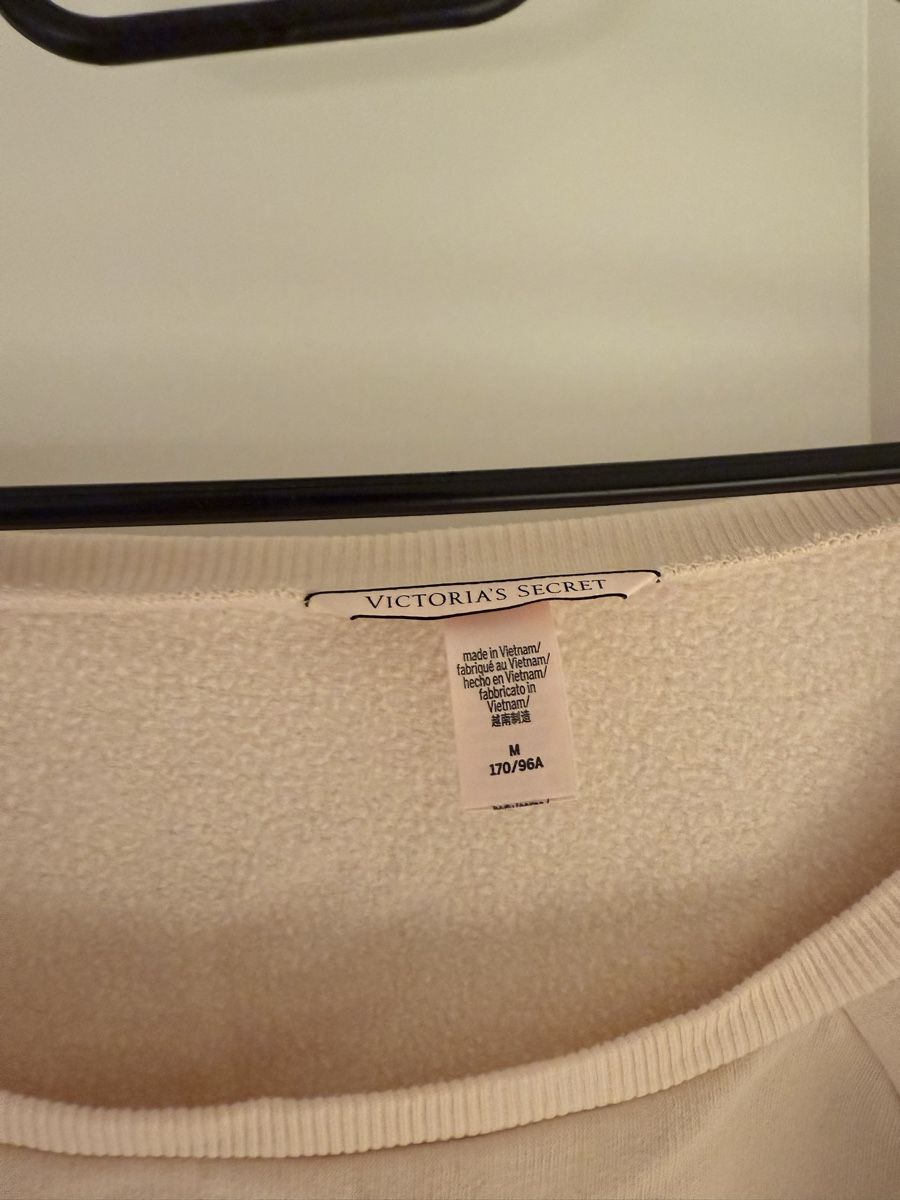 Victoria's Secret Maglioni & Felpe: Victoria's Secret Damenpullover – Usato da Vaduz venduto da GiuliaSu 3