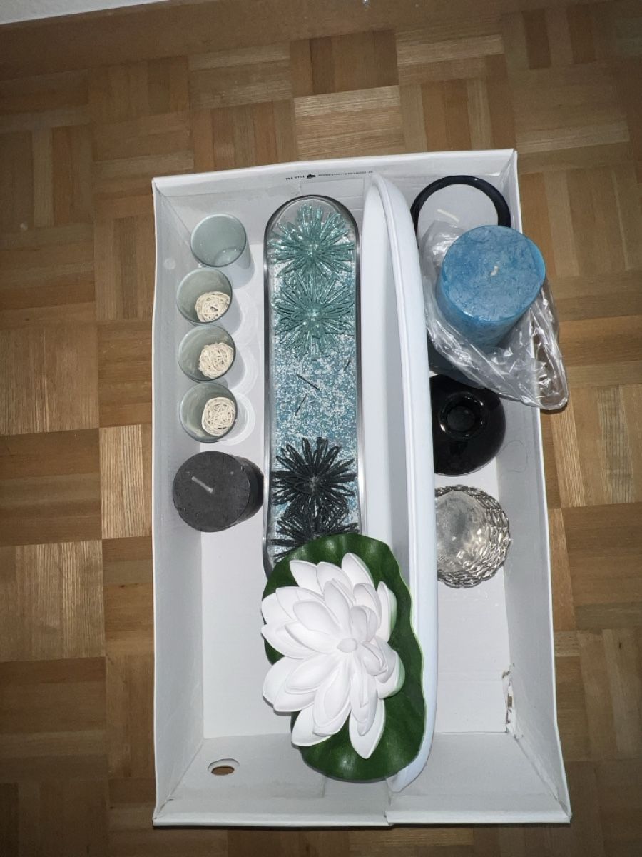 Tutte le decorazioni: Deko Set – Usato da Winterthur venduto da Can.sel37