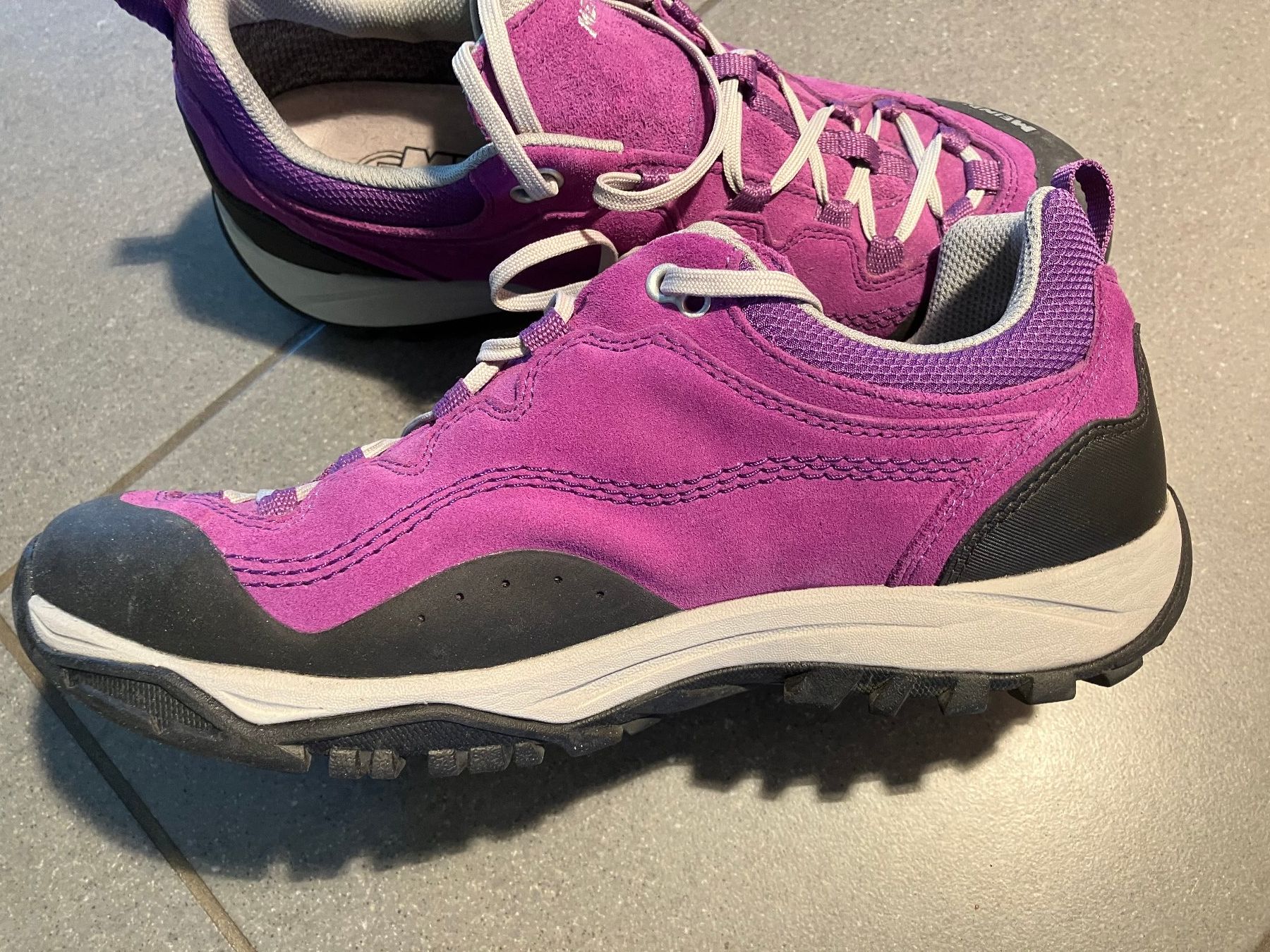 Meindl Herrenschuhe: Wanderschuhe Meindl Gore-Tex violett Grösse UK 7 – Neu (gemäss Beschreibung) aus Winznau von gugi2009 2