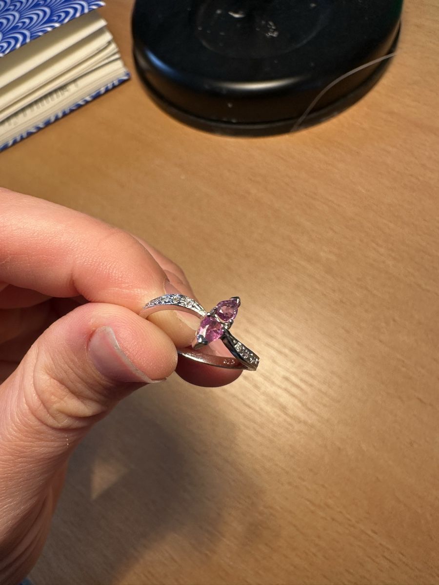 Ringe: Filigraner silbriger Ring mit rosa Steinchen – Gebraucht aus Oensingen von Shellybubble1 1