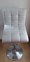 Schön: Barhocker in weiss aus Chromstahl und (K) Leder