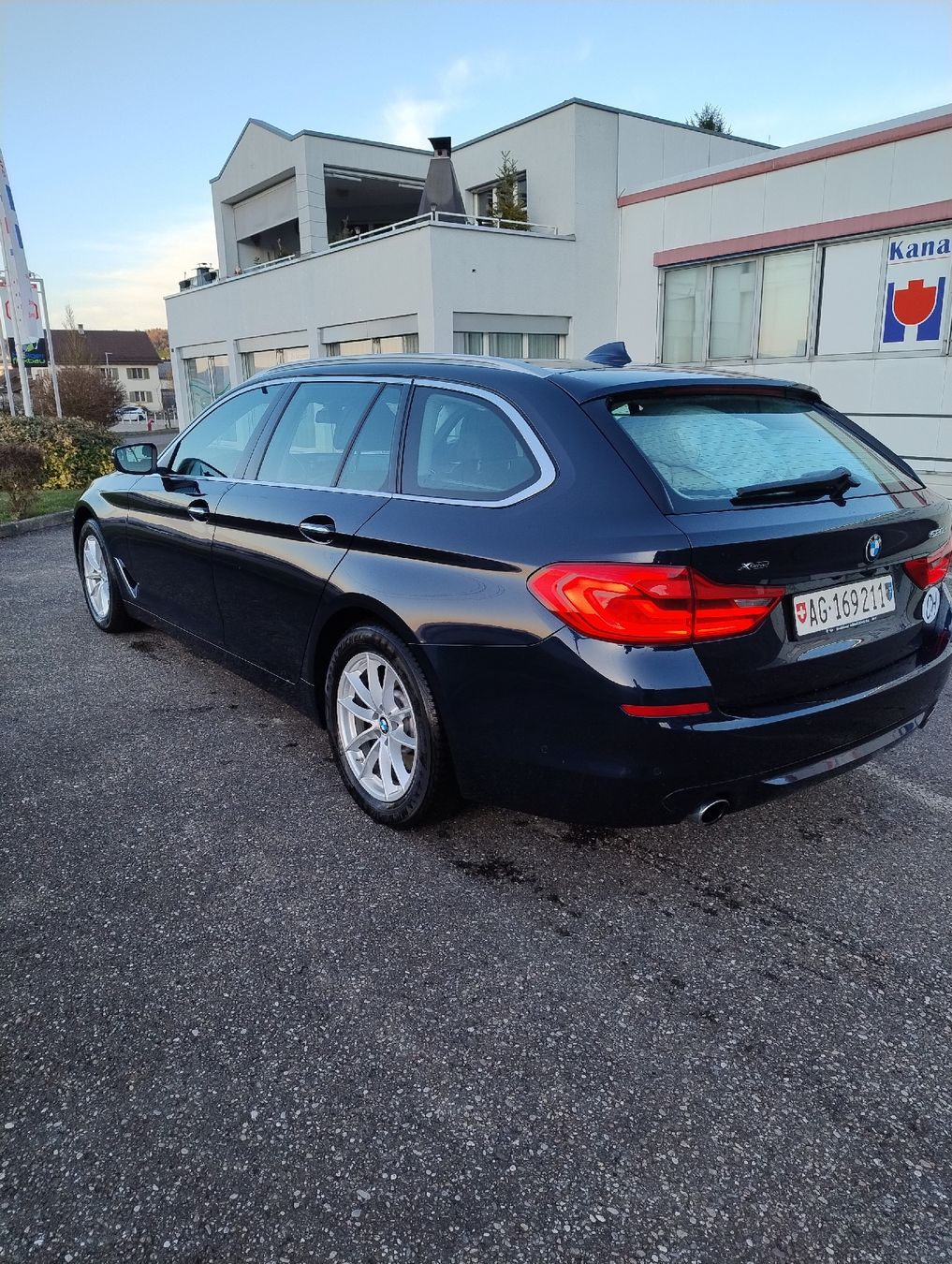 BMW Automobili: bmw 520D xdrive g31 2017 – Usato da Schöftland venduto da sto_wf66 5