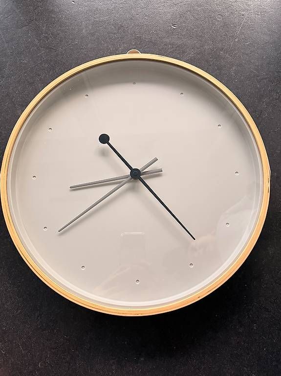 Orologi: Rotblöta Wanduhr Ikea  – Usato da Zürich venduto da sua_8b9h