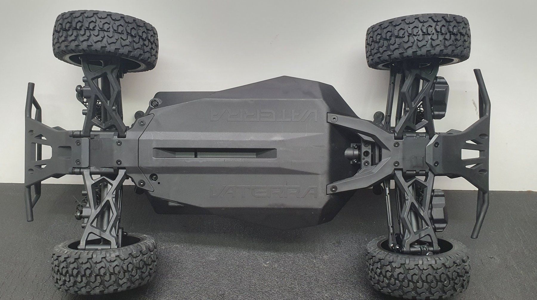 Modellismo RC: Vaterra 1/10 Ford Raptor Pre Runner 4WD – Nuovo (secondo la descrizione) da Aesch BL venduto da SPORT-RC-Model2020 5