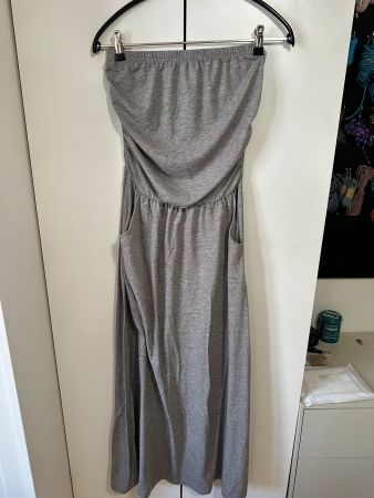 Kleid bandeau grau Grösse M