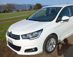 Citroën C4 en parfait état, visite passée bon pour 3 ans.