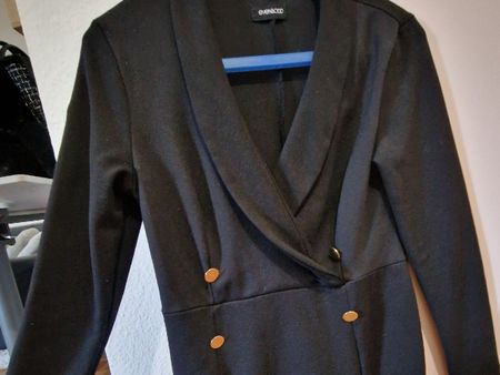 Robe noire blazer croisée - Élégance intemporelle ✨