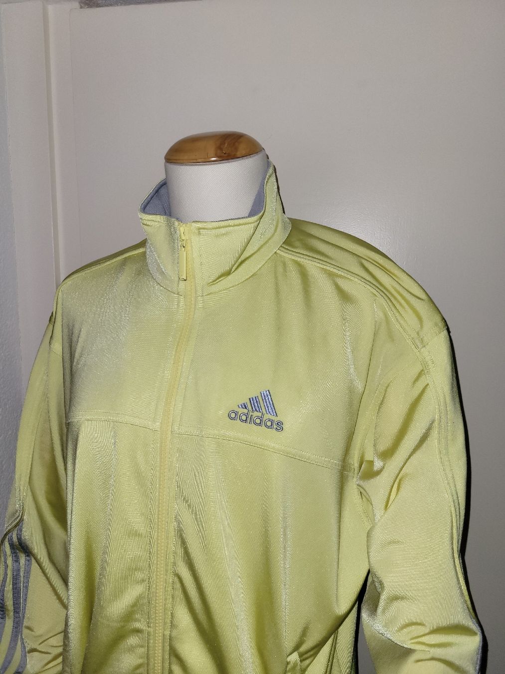 Adidas Completi: 2000s Adidas Trainingsanzug Gelb/Grau, Grösse L – Nuovo (secondo la descrizione) da Solothurn venduto da tingel_t 1