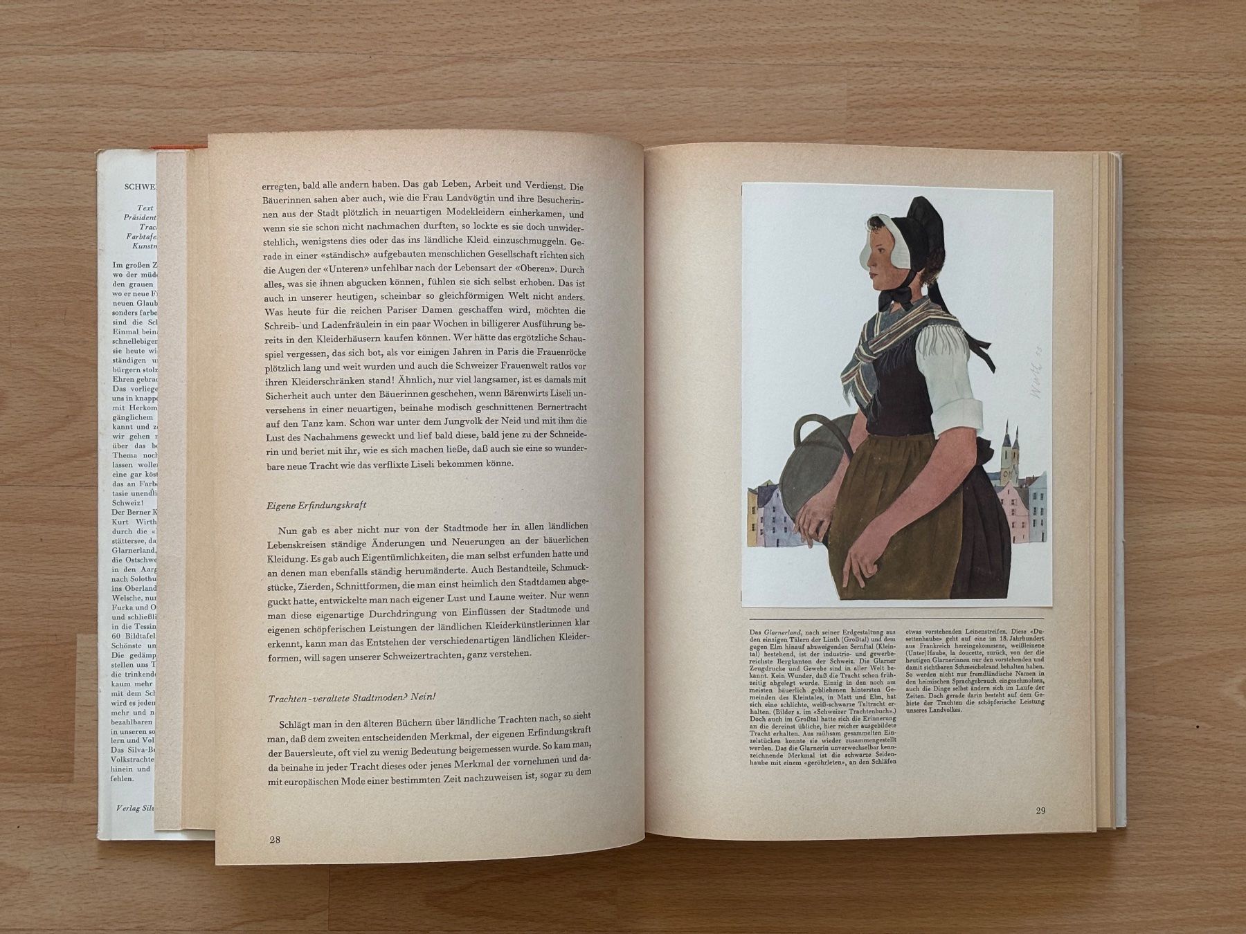 Libri: Silva Buch Schweizer Trachten mit 60 Illustrationen von Kurt – Usato da Zürich venduto da Masaiti 2
