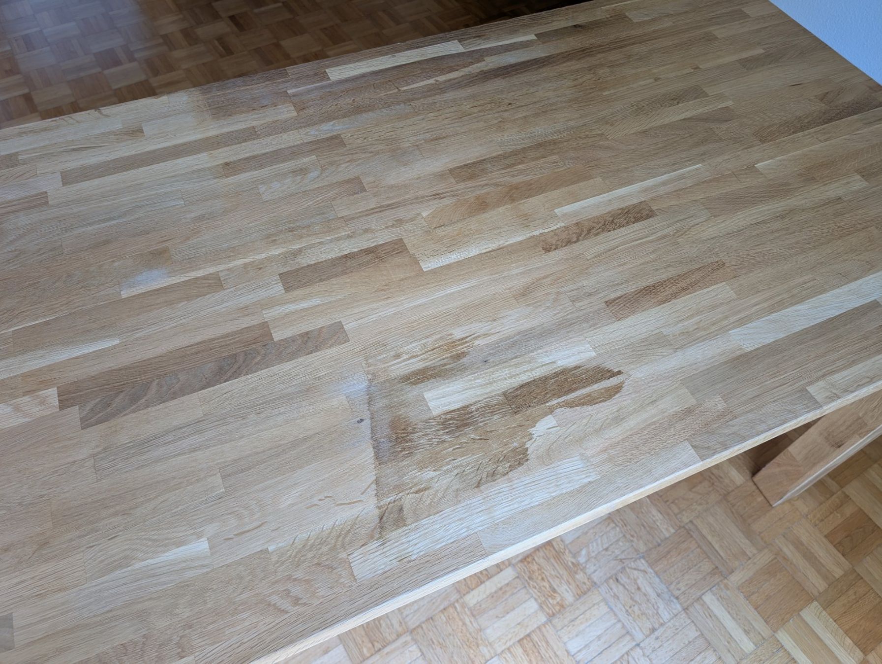 Tavoli: Produx Querxus PX Holztisch 140x74 cm | mit Fleck – Usato da Cham venduto da aaron_pina 1