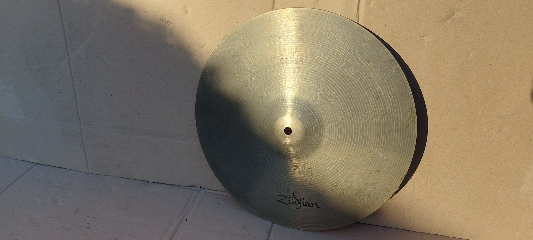 Zildjian Musikinstrumente: 14" Crash Zildjian aus 80-er – Gebraucht aus Glattbrugg von Swissmusik