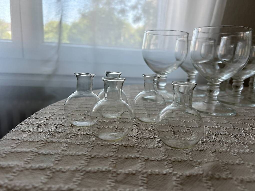 Verres: Gläser, Coca-Cola-Gläser, Schnapsgläser, Dessertschalen – D'occasion à Bütschwil par Mariia_Ch221 2