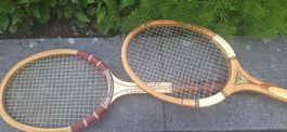2 antike Tennisschläger