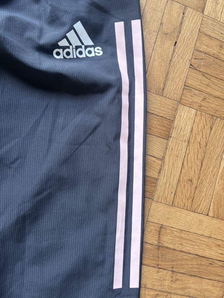 Adidas Pantaloni: Adidas pants / trousers  – Usato da Zug venduto da kar_vq6b 3