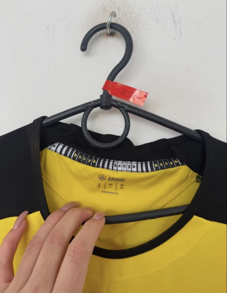 Young Boys Canottiere & Pantaloni: BSC Young Boys 2012/13 Trikot – Usato da Allschwil venduto da lor_6cgq 8