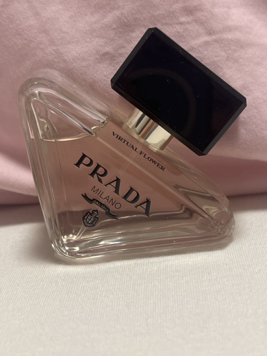 Prada Parfum & Eau de Toilette: Prada paradoxe - virtual flower – Neu (gemäss Beschreibung) aus Pfäffikon SZ von sunshine.7