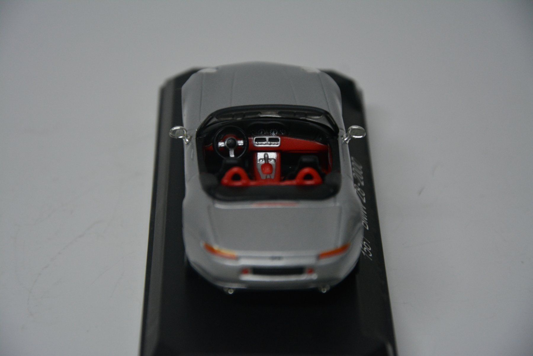 BMW Modellini d'auto: BMW Z8 2000 , Solido , 1:43 – Usato da Goldach venduto da Feivel9 7