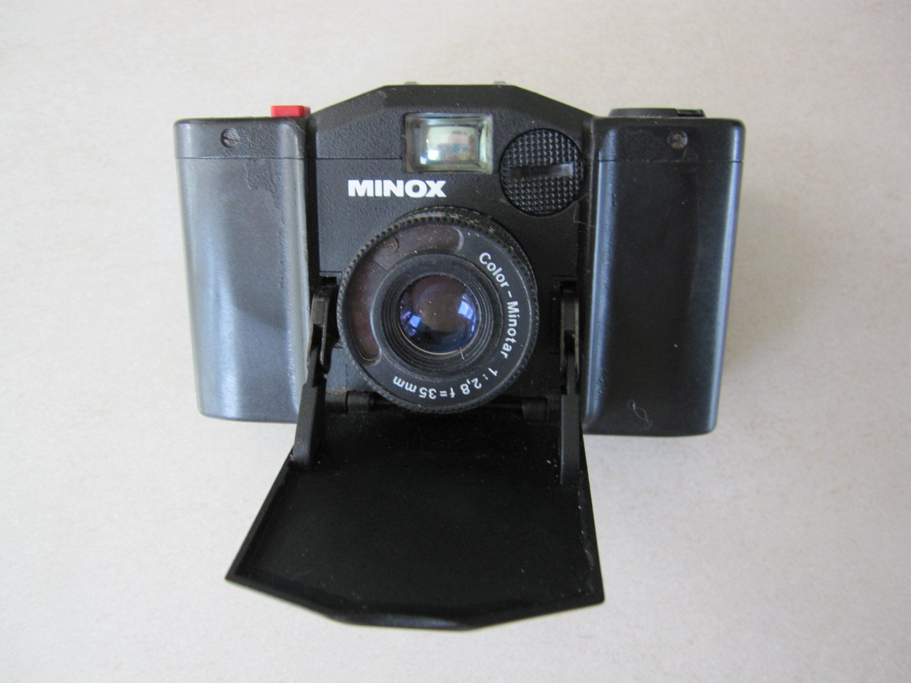 Minox Fotocamera: Minox 35 EL, Kleinbild-Sucherkamera – Usato da Horgen venduto da sarahbuechler01 1