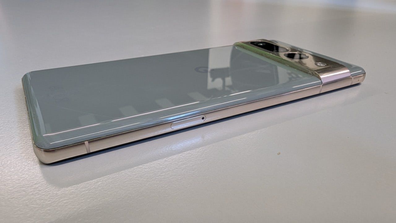 Google Portables: Google Pixel 7 PRO, (Flimmern) – D'occasion à Heerbrugg par -PAn- 1