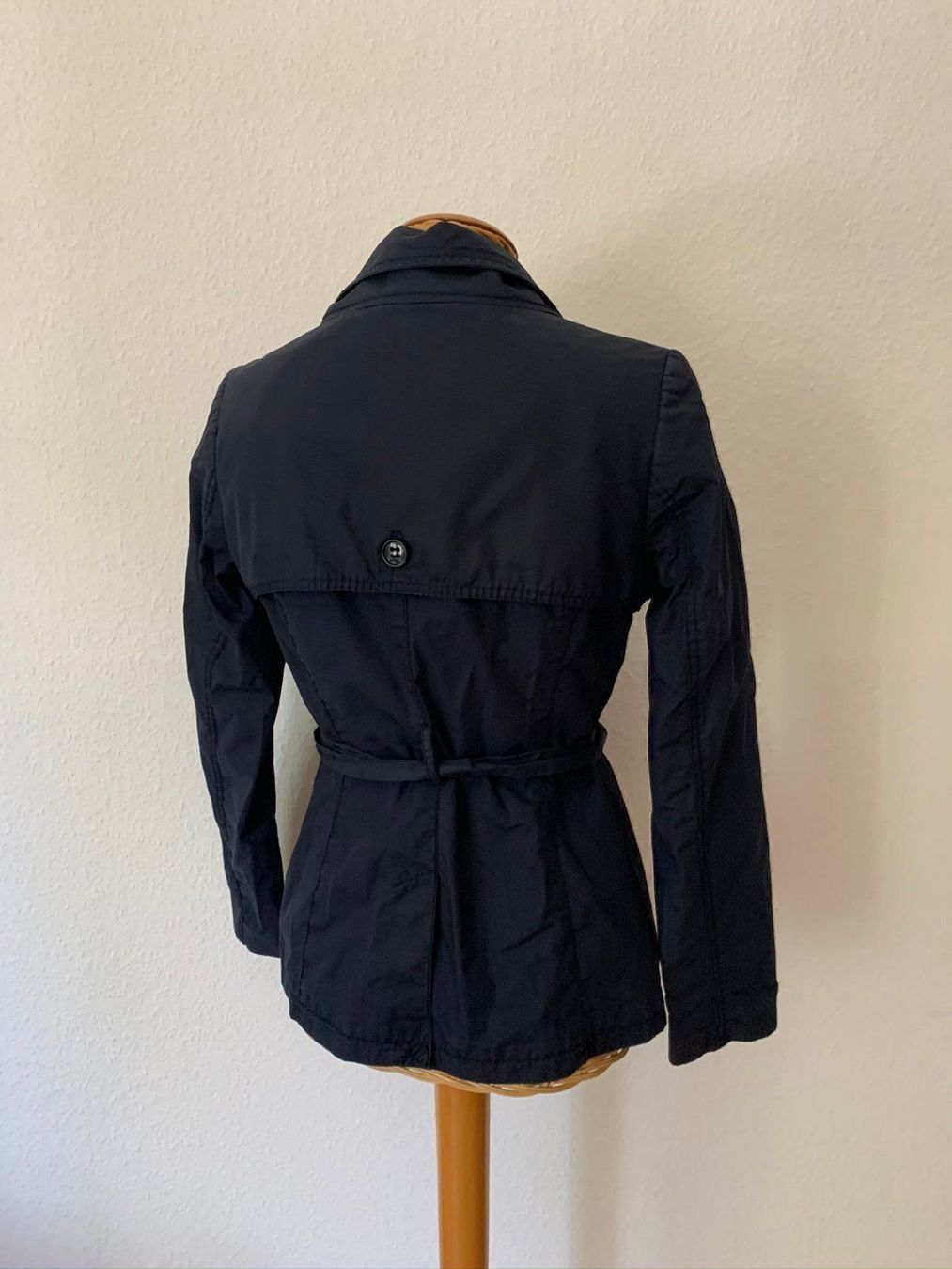 H&M Jacken: Jacke dunkelblau m. Gürtel - 34 – Gebraucht aus Zürich von Diazaio 2