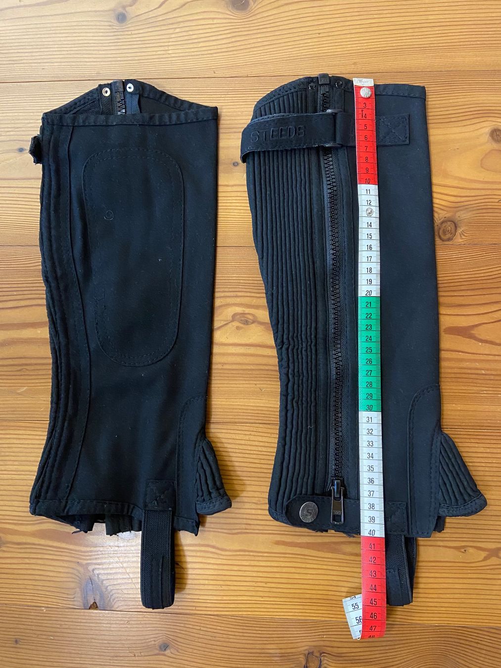 Jambières & Bandages: Neue Chaps Steeds, Grösse M – Neuf avec emballage d'origine à Kleinandelfingen par linssandra 1