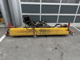 Kommunal Bürste Traktor Putzmaschine