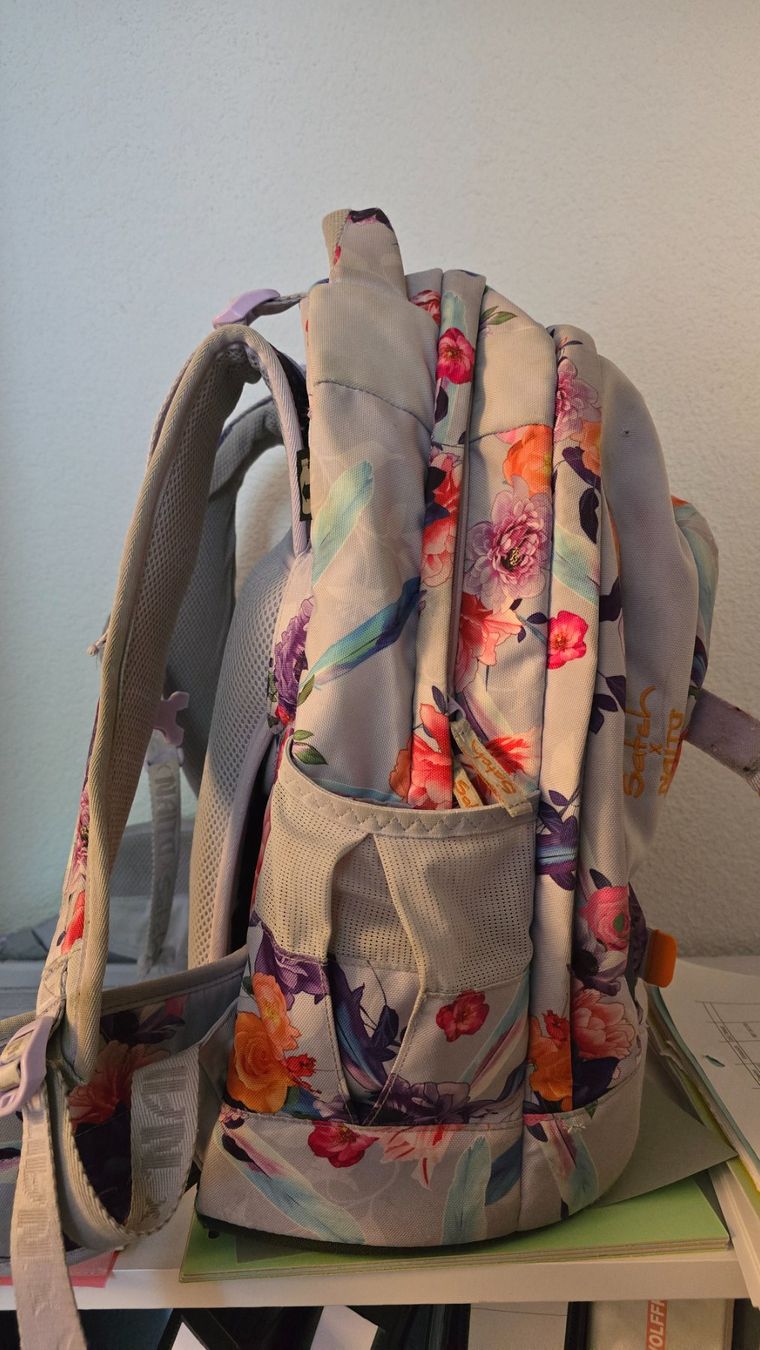 Satch Borse & Zaini: Satch Naito Mädchen Schulrucksack – Usato da Schübelbach venduto da joker55 1