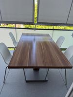 Esstisch Nussbaumoptik Metallfuss Rechteckig mit 4 Stühlen